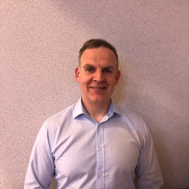 Dr Stuart Watts, BSc,