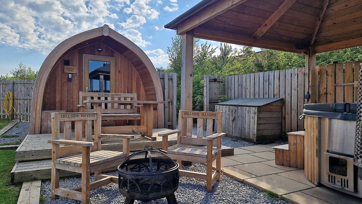 Pod with hot tub
