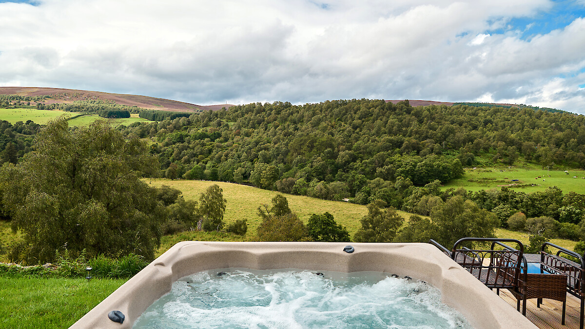 Hot Tub on our River Avon Viewpoint