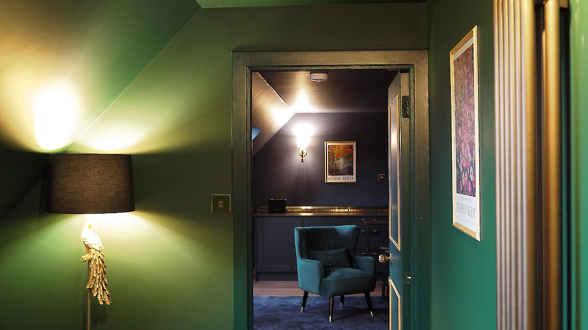 Coach House Apartment