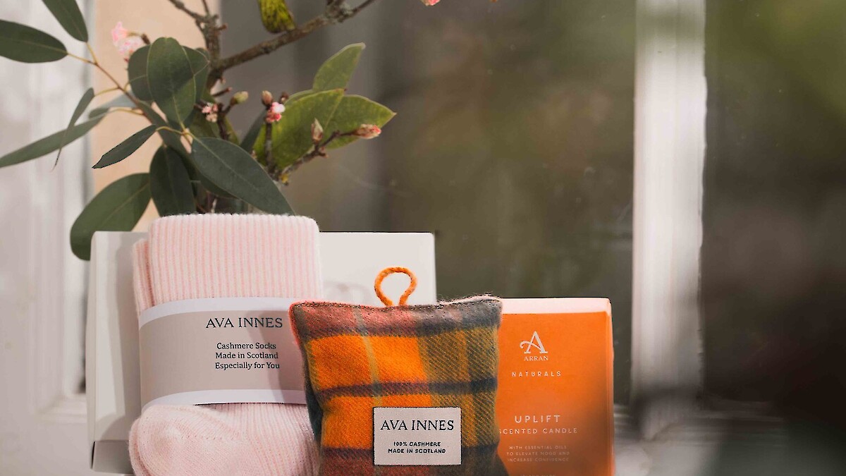 Cashmere Gifting